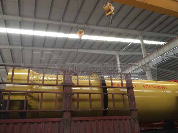 發(fā)往四川江油雞糞烘干機裝貨現場