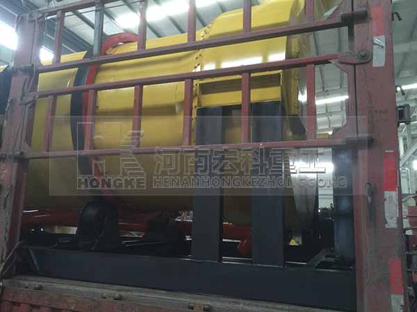 發(fā)往四川江油雞糞烘干機裝貨現場